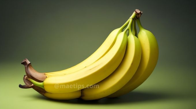 Banana prende o intestino ou ajuda a fazer cocô? Veja o que estudo diz