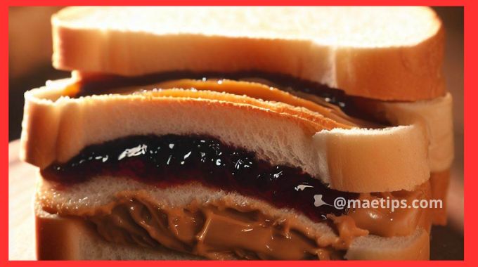 Experimente Pão Fatiado Recheado com Pasta de Amendoim e Geleia