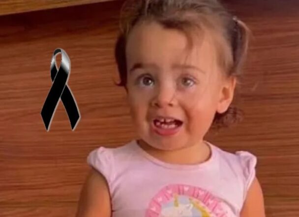 Bebê de 1 ano não resiste após ter sido atropelada pelo próprio pai